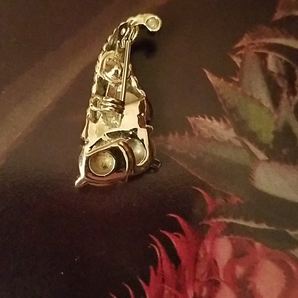 Pin - Picture 2 of 3